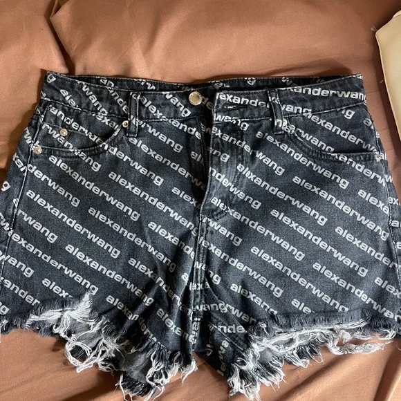 alexander wang logo short